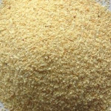 Posušen česen v granulah